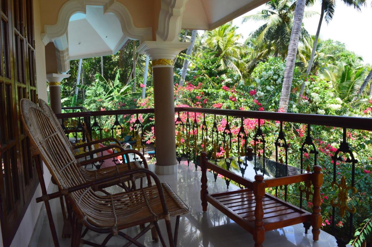 Ganesh Ayurveda Holiday Home Bed And Breakfast Kovalam Exterior photo