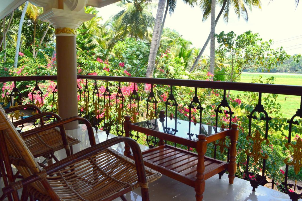 Ganesh Ayurveda Holiday Home Bed And Breakfast Kovalam Exterior photo